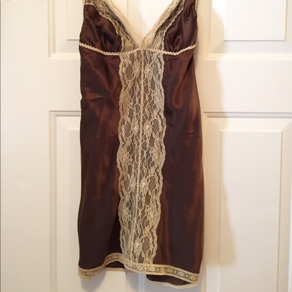 Silky Tank - Picture 4 of 8